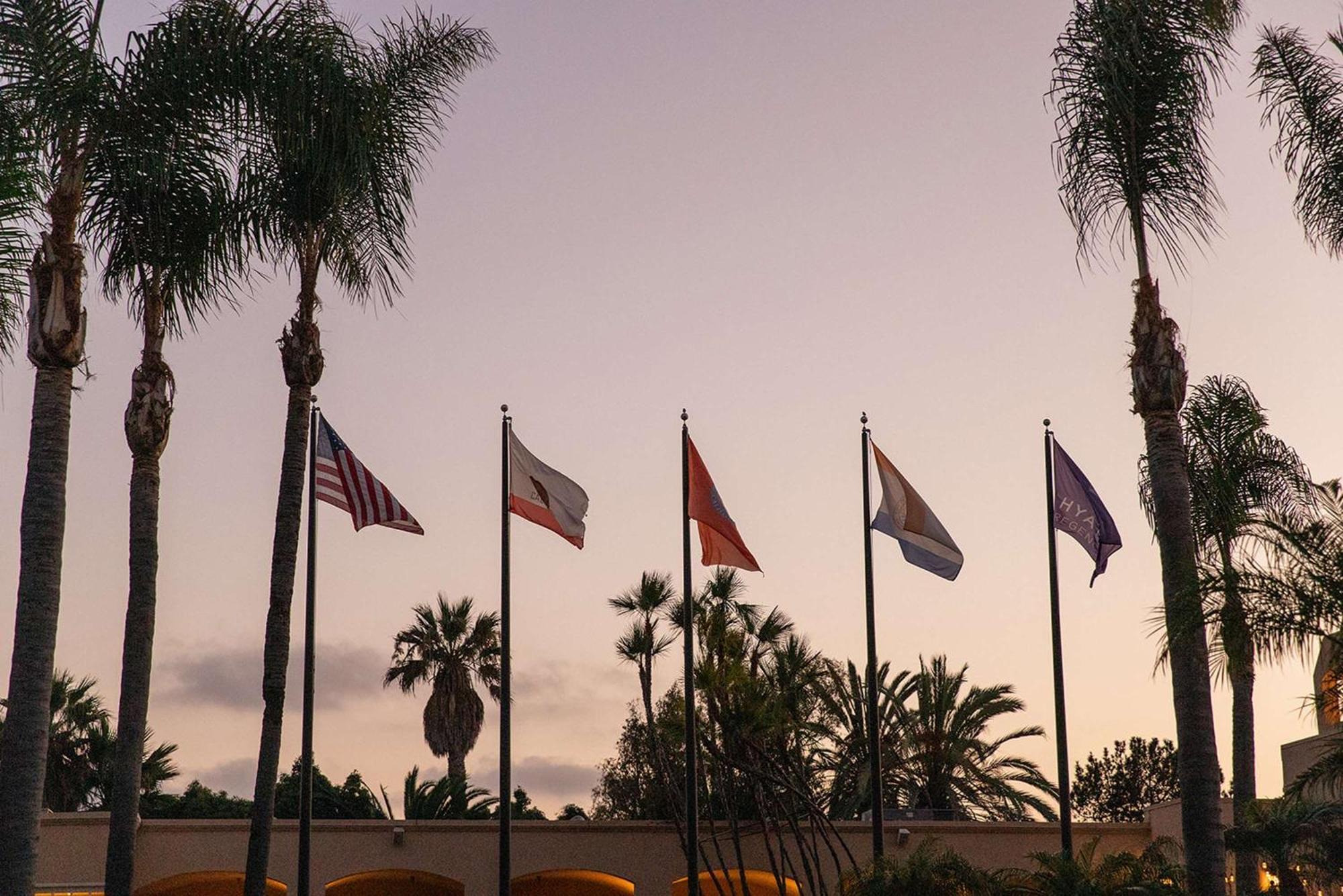 Hyatt Regency Newport Beach Exterior photo