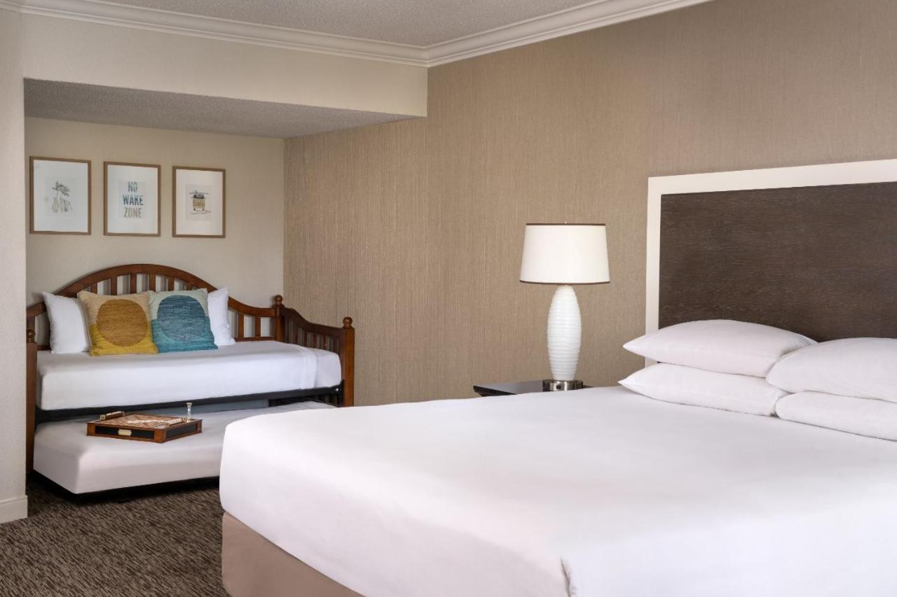 Hyatt Regency Newport Beach Exterior photo